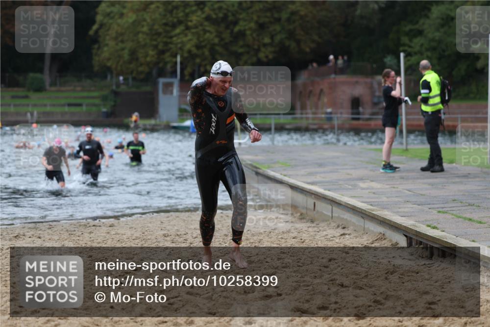 13.09.2026 - Stadtparktriathlon Mo-Foto http://msf.ph/oto/10258399 13.09.2026 11:53:05 Schwimmen 970, 971, 1063 meine-sportfotos.de