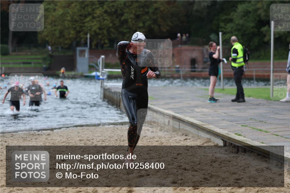 13.09.2026 - Stadtparktriathlon Mo-Foto http://msf.ph/oto/10258400 13.09.2026 11:53:06 Schwimmen 970, 971, 1063 meine-sportfotos.de