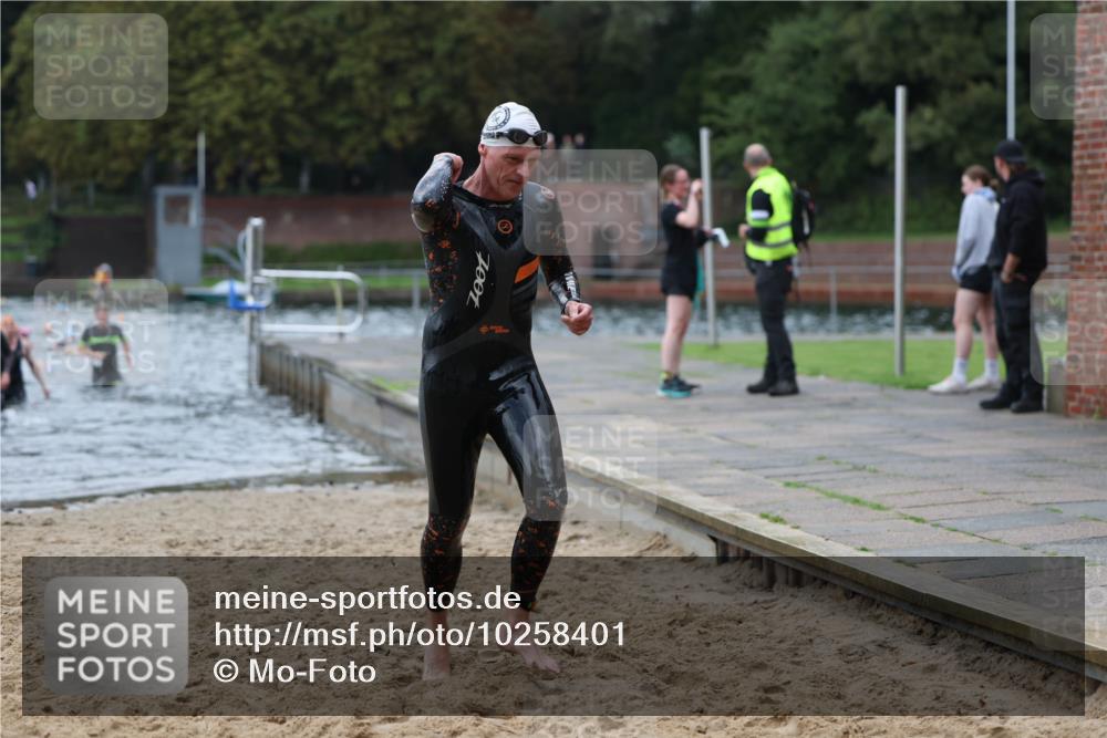 13.09.2026 - Stadtparktriathlon Mo-Foto http://msf.ph/oto/10258401 13.09.2026 11:53:06 Schwimmen 970, 971, 1063 meine-sportfotos.de