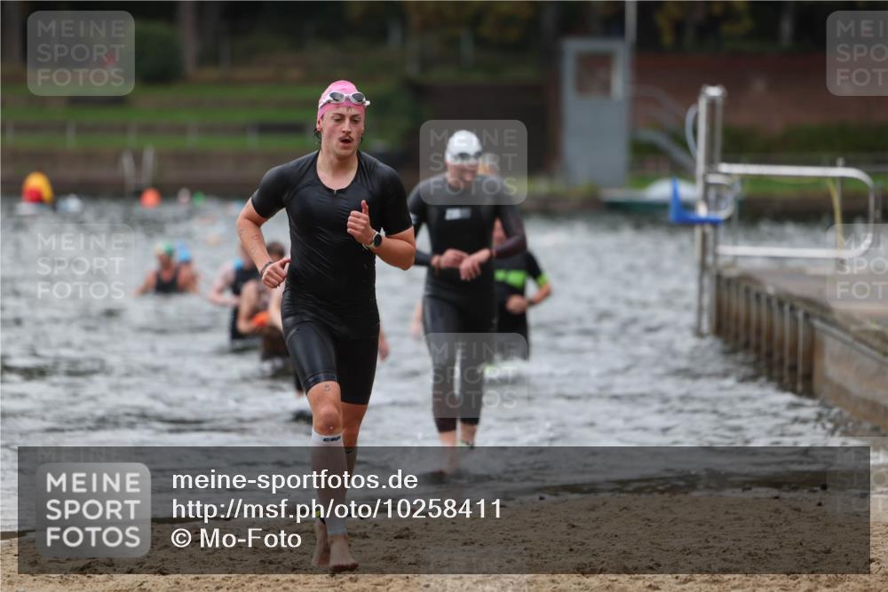 13.09.2026 - Stadtparktriathlon Mo-Foto http://msf.ph/oto/10258411 13.09.2026 11:53:12 Schwimmen 955, 970, 974, 998, 1040 meine-sportfotos.de