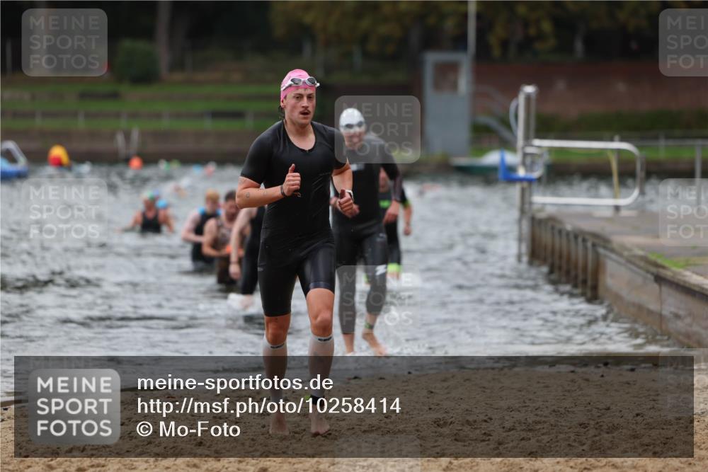 13.09.2026 - Stadtparktriathlon Mo-Foto http://msf.ph/oto/10258414 13.09.2026 11:53:12 Schwimmen 955, 970, 974, 998, 1040 meine-sportfotos.de