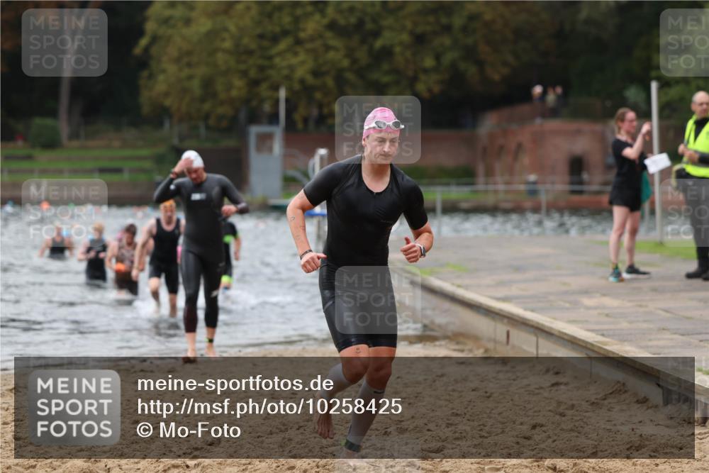 13.09.2026 - Stadtparktriathlon Mo-Foto http://msf.ph/oto/10258425 13.09.2026 11:53:14 Schwimmen 955, 970, 974, 980, 998, 1040 meine-sportfotos.de