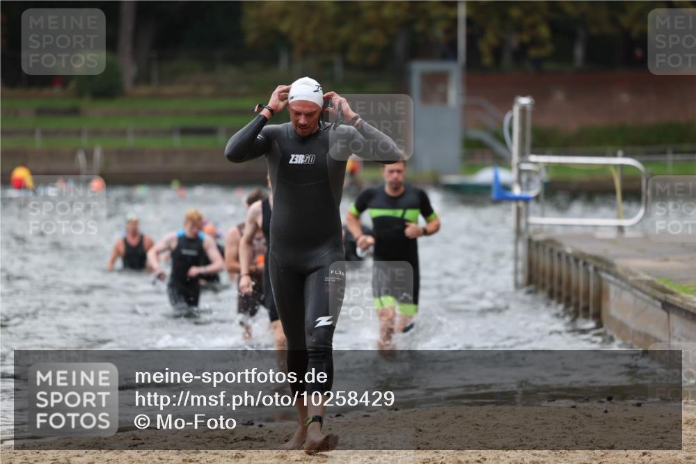 13.09.2026 - Stadtparktriathlon Mo-Foto http://msf.ph/oto/10258429 13.09.2026 11:53:15 Schwimmen 955, 970, 974, 980, 998, 1040 meine-sportfotos.de