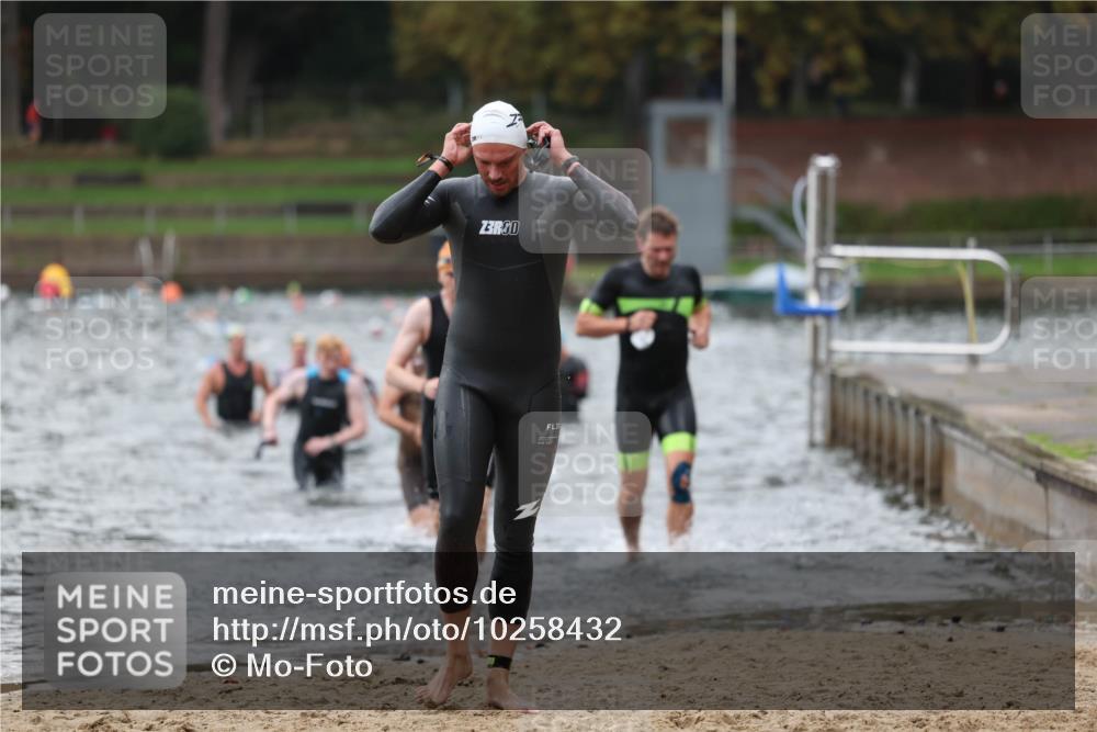 13.09.2026 - Stadtparktriathlon Mo-Foto http://msf.ph/oto/10258432 13.09.2026 11:53:16 Schwimmen 955, 970, 974, 980, 998, 1040 meine-sportfotos.de
