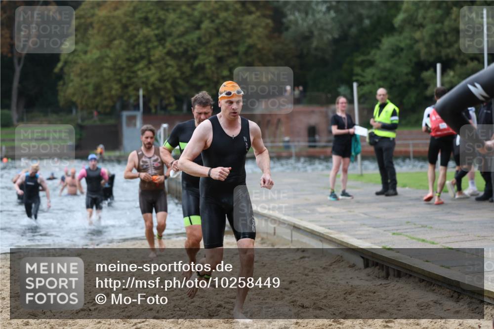 13.09.2026 - Stadtparktriathlon Mo-Foto http://msf.ph/oto/10258449 13.09.2026 11:53:21 Schwimmen 951, 955, 974, 980, 998, 1035, 1040, 1055, 1057, 1066 meine-sportfotos.de