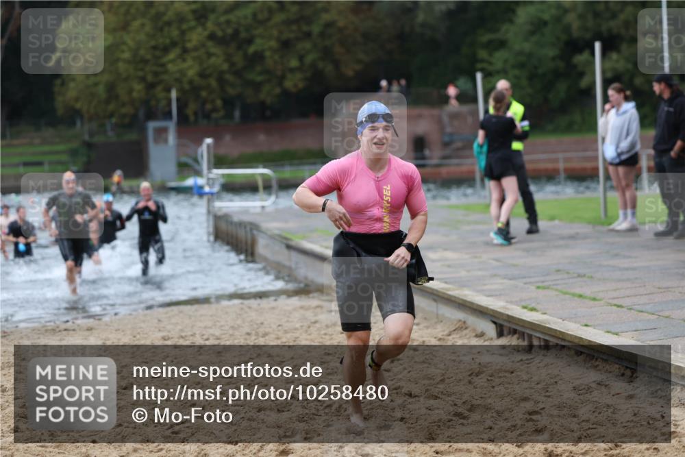 13.09.2026 - Stadtparktriathlon Mo-Foto http://msf.ph/oto/10258480 13.09.2026 11:53:27 Schwimmen 951, 974, 980, 998, 1035, 1050, 1055, 1057, 1066, 1067 meine-sportfotos.de