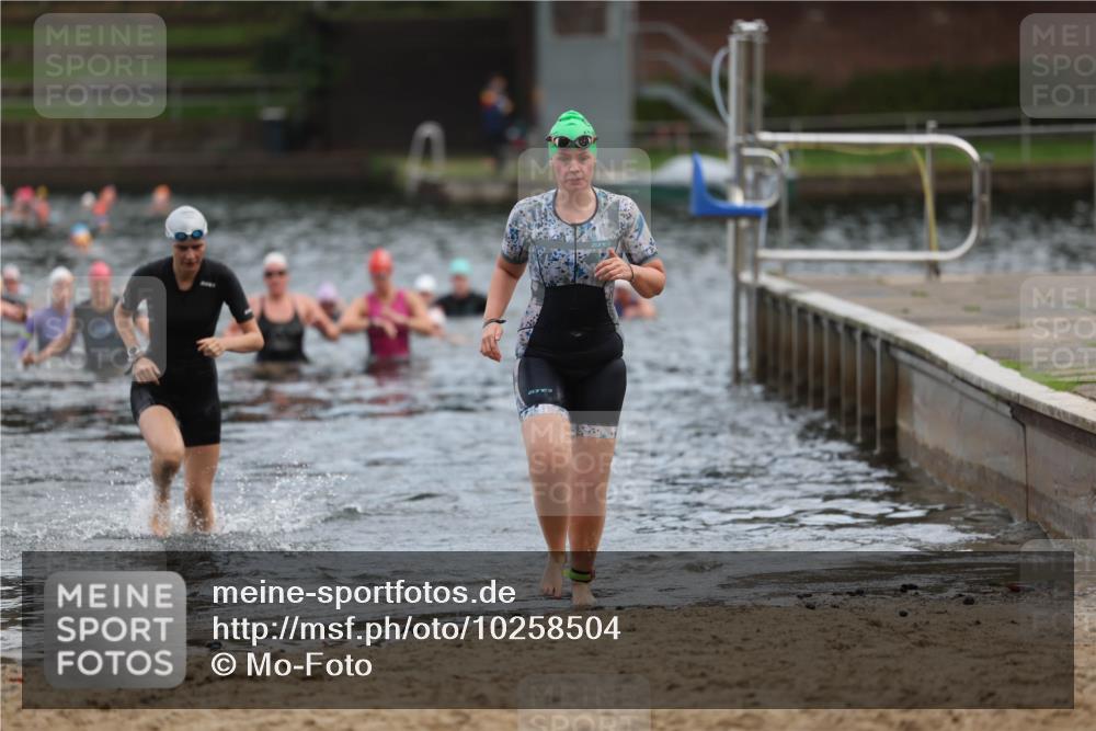 13.09.2026 - Stadtparktriathlon Mo-Foto http://msf.ph/oto/10258504 13.09.2026 11:13:13 Schwimmen 776, 781 meine-sportfotos.de