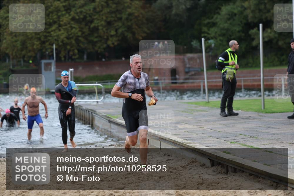 13.09.2026 - Stadtparktriathlon Mo-Foto http://msf.ph/oto/10258525 13.09.2026 11:53:35 Schwimmen 951, 1007, 1026, 1035, 1050, 1051, 1054, 1055, 1057, 1062, 1066, 1067 meine-sportfotos.de