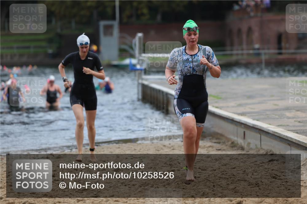13.09.2026 - Stadtparktriathlon Mo-Foto http://msf.ph/oto/10258526 13.09.2026 11:13:17 Schwimmen 776, 781 meine-sportfotos.de
