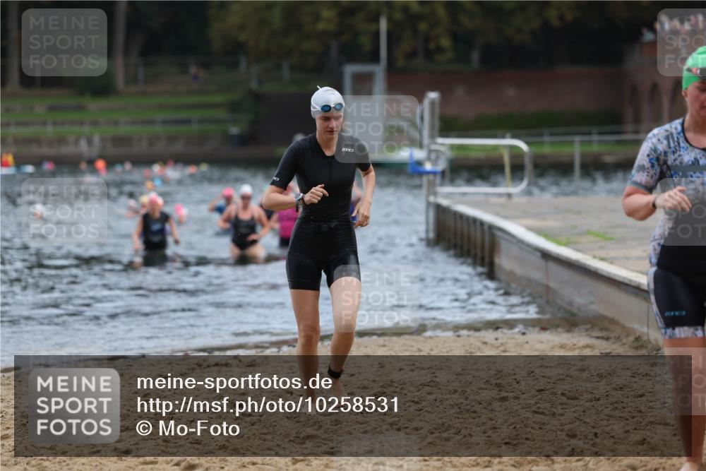 13.09.2026 - Stadtparktriathlon Mo-Foto http://msf.ph/oto/10258531 13.09.2026 11:13:18 Schwimmen 776, 781 meine-sportfotos.de