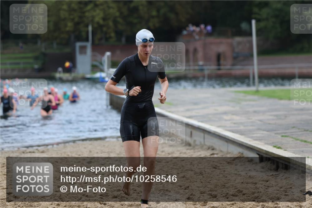 13.09.2026 - Stadtparktriathlon Mo-Foto http://msf.ph/oto/10258546 13.09.2026 11:13:19 Schwimmen 747, 776, 781 meine-sportfotos.de