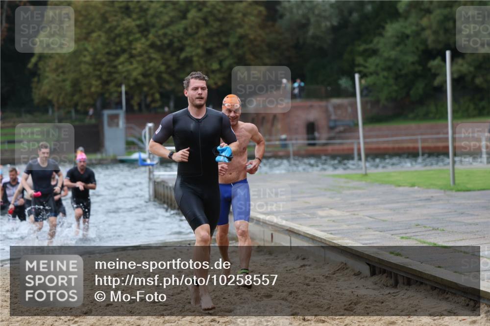 13.09.2026 - Stadtparktriathlon Mo-Foto http://msf.ph/oto/10258557 13.09.2026 11:53:41 Schwimmen 957, 1007, 1024, 1026, 1050, 1051, 1054, 1062, 1067 meine-sportfotos.de