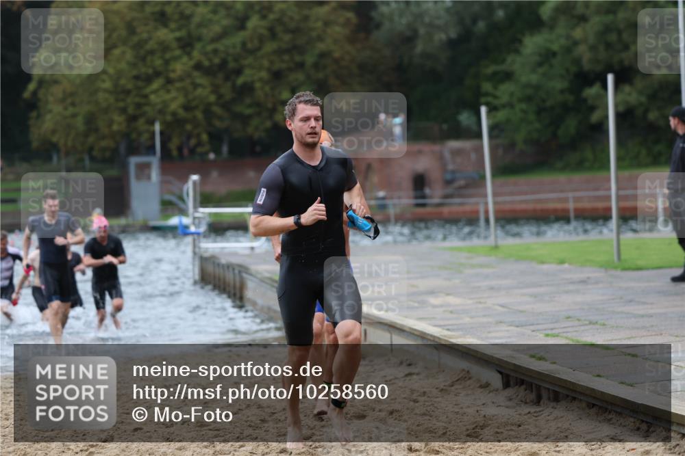 13.09.2026 - Stadtparktriathlon Mo-Foto http://msf.ph/oto/10258560 13.09.2026 11:53:41 Schwimmen 957, 1007, 1024, 1026, 1050, 1051, 1054, 1062, 1067 meine-sportfotos.de