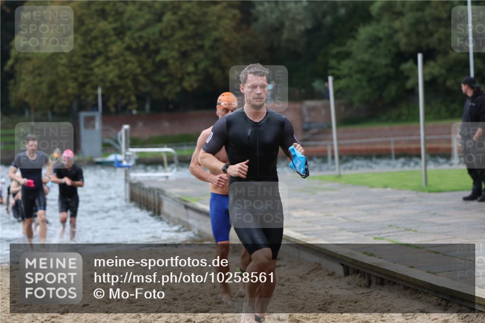 13.09.2026 - Stadtparktriathlon Mo-Foto http://msf.ph/oto/10258561 13.09.2026 11:53:42 Schwimmen 957, 1007, 1024, 1026, 1050, 1051, 1054, 1062, 1067 meine-sportfotos.de