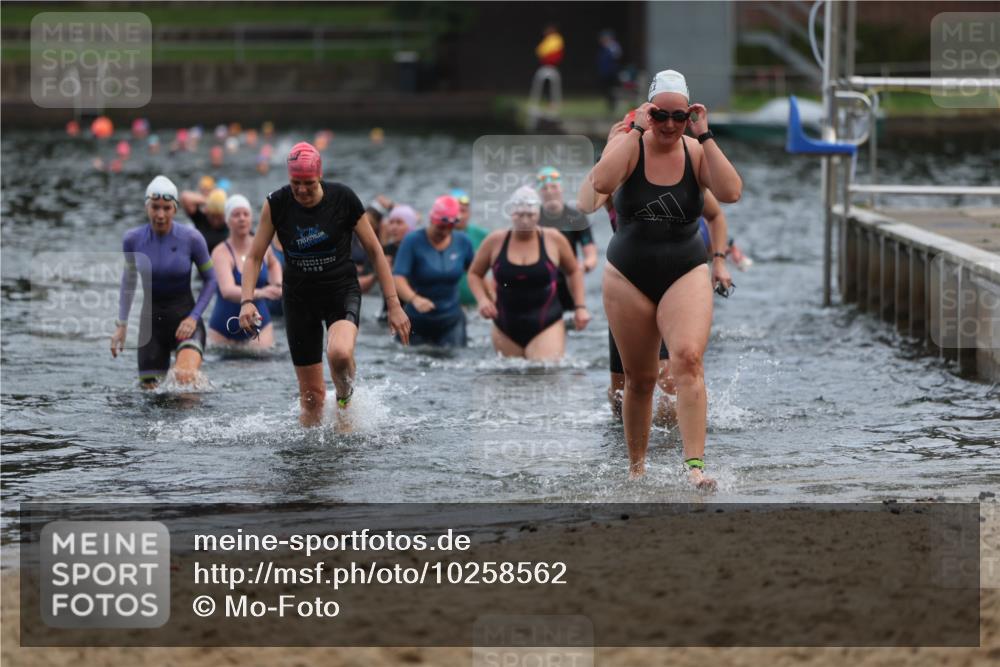 13.09.2026 - Stadtparktriathlon Mo-Foto http://msf.ph/oto/10258562 13.09.2026 11:13:27 Schwimmen 724, 747, 750, 812, 822, 826 meine-sportfotos.de