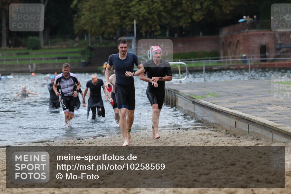 13.09.2026 - Stadtparktriathlon Mo-Foto http://msf.ph/oto/10258569 13.09.2026 11:53:44 Schwimmen 957, 986, 1007, 1024, 1026, 1050, 1051, 1054, 1062 meine-sportfotos.de