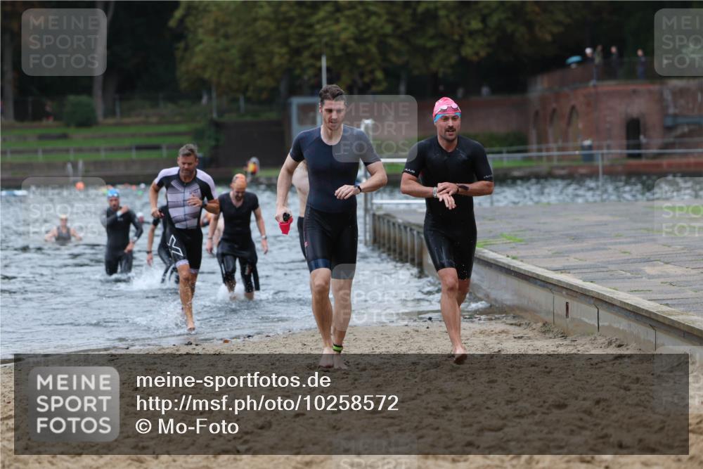 13.09.2026 - Stadtparktriathlon Mo-Foto http://msf.ph/oto/10258572 13.09.2026 11:53:44 Schwimmen 957, 986, 1007, 1024, 1026, 1050, 1051, 1054, 1062 meine-sportfotos.de