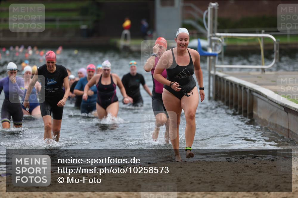 13.09.2026 - Stadtparktriathlon Mo-Foto http://msf.ph/oto/10258573 13.09.2026 11:13:28 Schwimmen 724, 747, 750, 812, 822, 826 meine-sportfotos.de