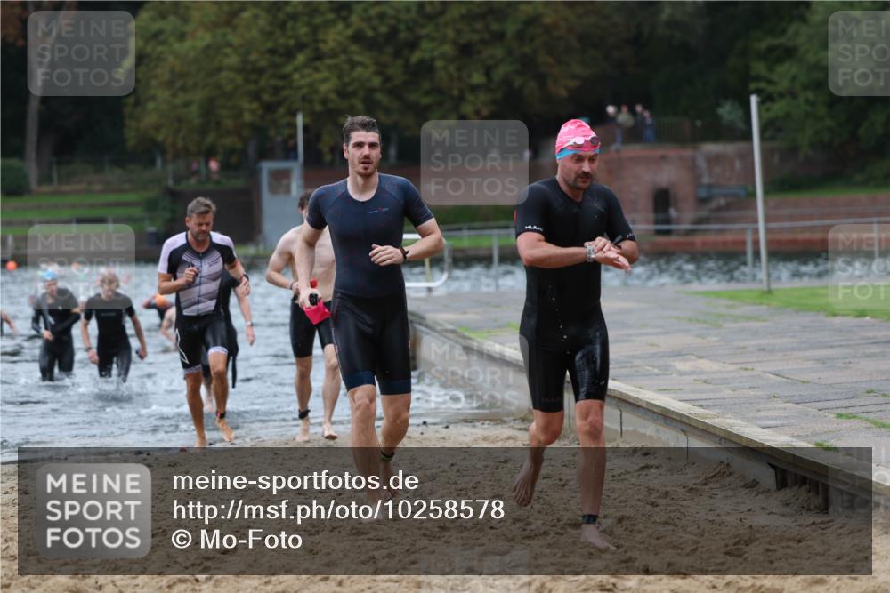 13.09.2026 - Stadtparktriathlon Mo-Foto http://msf.ph/oto/10258578 13.09.2026 11:53:45 Schwimmen 957, 986, 1007, 1024, 1026, 1050, 1051, 1054, 1062 meine-sportfotos.de
