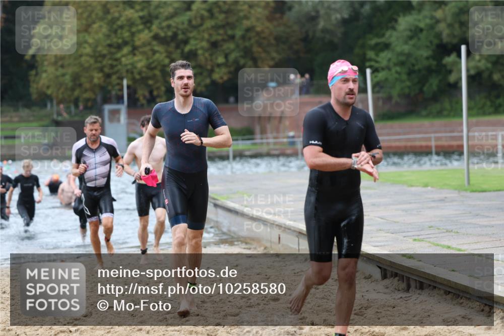 13.09.2026 - Stadtparktriathlon Mo-Foto http://msf.ph/oto/10258580 13.09.2026 11:53:46 Schwimmen 957, 986, 1007, 1024, 1026, 1051, 1054, 1062 meine-sportfotos.de