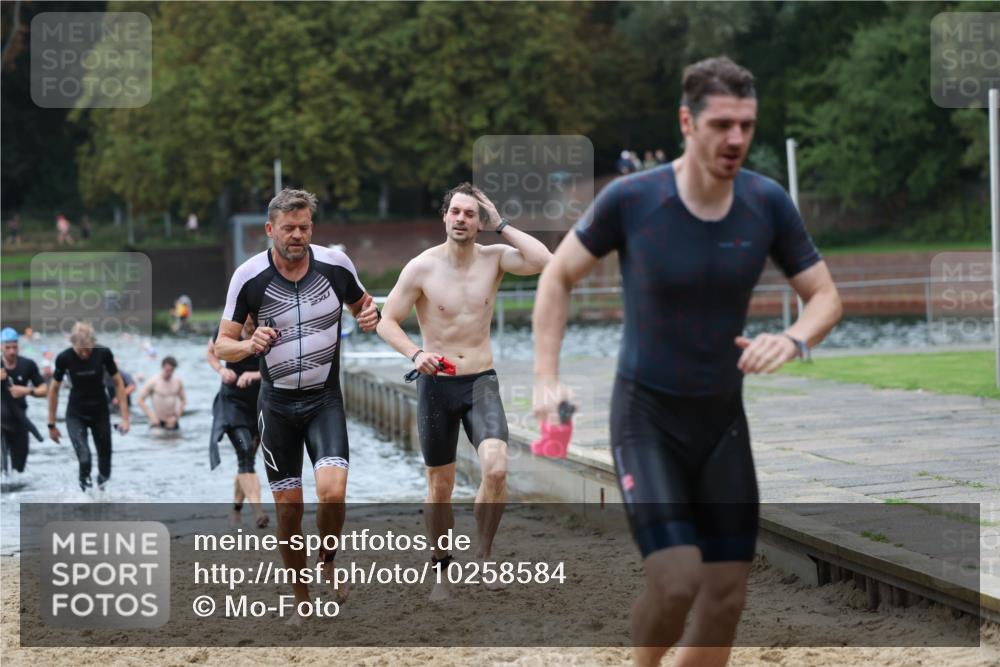 13.09.2026 - Stadtparktriathlon Mo-Foto http://msf.ph/oto/10258584 13.09.2026 11:53:48 Schwimmen 957, 986, 1007, 1024, 1026, 1051, 1054, 1062 meine-sportfotos.de