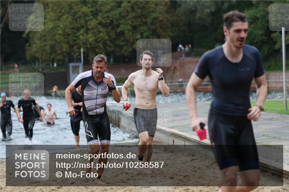 13.09.2026 - Stadtparktriathlon Mo-Foto http://msf.ph/oto/10258587 13.09.2026 11:53:48 Schwimmen 957, 986, 1007, 1024, 1026, 1051, 1054, 1062 meine-sportfotos.de