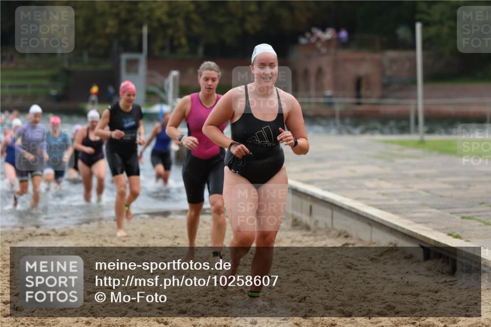 13.09.2026 - Stadtparktriathlon Mo-Foto http://msf.ph/oto/10258607 13.09.2026 11:13:32 Schwimmen 724, 737, 740, 741, 747, 750, 757, 805, 812, 822, 825, 826 meine-sportfotos.de