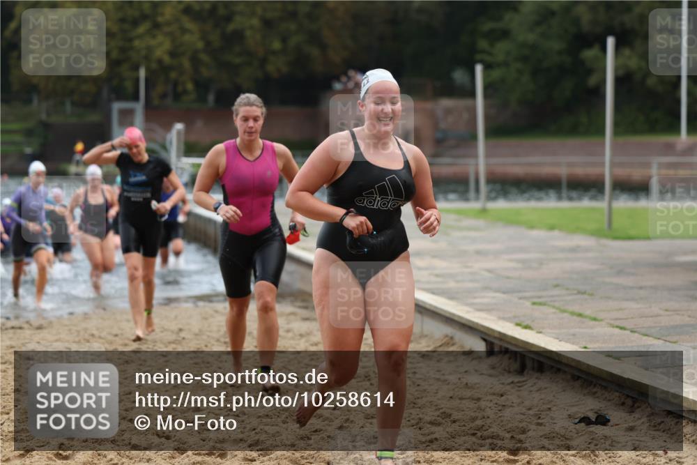 13.09.2026 - Stadtparktriathlon Mo-Foto http://msf.ph/oto/10258614 13.09.2026 11:13:33 Schwimmen 724, 737, 740, 741, 747, 750, 757, 805, 812, 822, 825, 826 meine-sportfotos.de