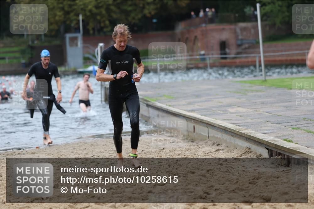 13.09.2026 - Stadtparktriathlon Mo-Foto http://msf.ph/oto/10258615 13.09.2026 11:53:53 Schwimmen 957, 986, 995, 1007, 1024, 1045, 1054 meine-sportfotos.de