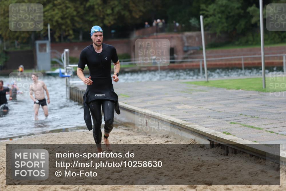 13.09.2026 - Stadtparktriathlon Mo-Foto http://msf.ph/oto/10258630 13.09.2026 11:53:56 Schwimmen 957, 961, 986, 995, 1024, 1045 meine-sportfotos.de
