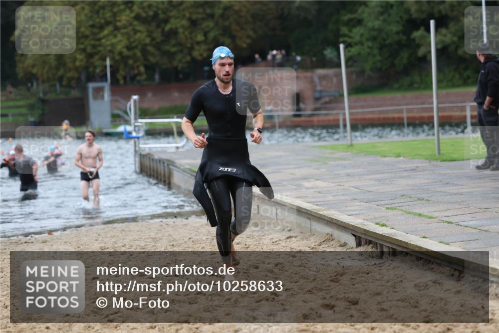 13.09.2026 - Stadtparktriathlon Mo-Foto http://msf.ph/oto/10258633 13.09.2026 11:53:57 Schwimmen 957, 961, 986, 995, 1024, 1045 meine-sportfotos.de