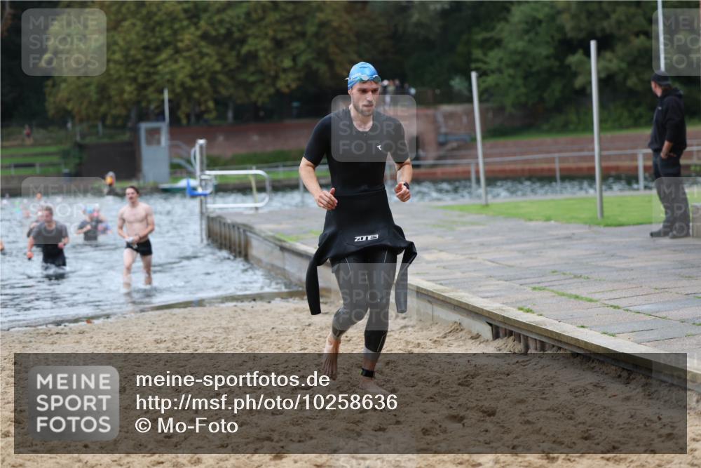 13.09.2026 - Stadtparktriathlon Mo-Foto http://msf.ph/oto/10258636 13.09.2026 11:53:57 Schwimmen 957, 961, 986, 995, 1024, 1045 meine-sportfotos.de