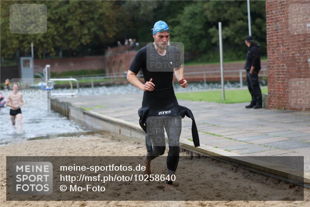 13.09.2026 - Stadtparktriathlon Mo-Foto http://msf.ph/oto/10258640 13.09.2026 11:53:58 Schwimmen 957, 961, 986, 995, 1045 meine-sportfotos.de