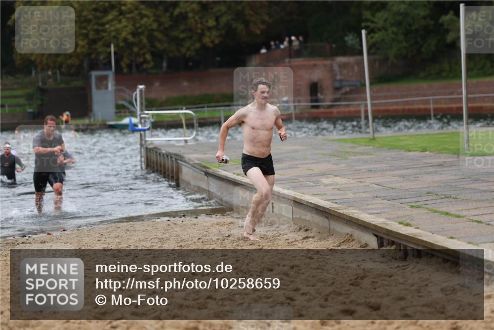 13.09.2026 - Stadtparktriathlon Mo-Foto http://msf.ph/oto/10258659 13.09.2026 11:54:01 Schwimmen 960, 961, 986, 995, 1011, 1045 meine-sportfotos.de