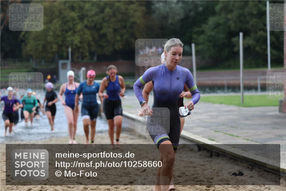 13.09.2026 - Stadtparktriathlon Mo-Foto http://msf.ph/oto/10258660 13.09.2026 11:13:39 Schwimmen 728, 737, 740, 741, 750, 757, 767, 805, 812, 822, 825, 826, 828 meine-sportfotos.de