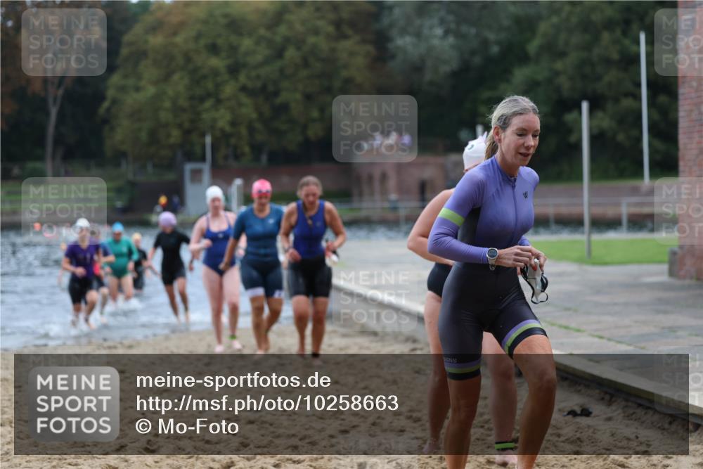 13.09.2026 - Stadtparktriathlon Mo-Foto http://msf.ph/oto/10258663 13.09.2026 11:13:39 Schwimmen 728, 737, 740, 741, 750, 757, 767, 805, 812, 822, 825, 826, 828 meine-sportfotos.de