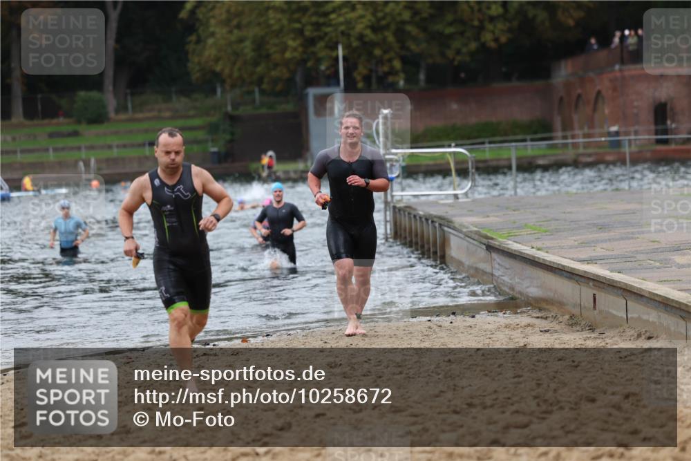 13.09.2026 - Stadtparktriathlon Mo-Foto http://msf.ph/oto/10258672 13.09.2026 11:54:04 Schwimmen 960, 961, 995, 1011, 1045, 1061 meine-sportfotos.de