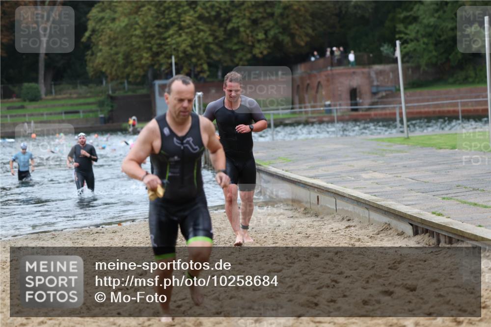 13.09.2026 - Stadtparktriathlon Mo-Foto http://msf.ph/oto/10258684 13.09.2026 11:54:06 Schwimmen 960, 961, 975, 995, 1005, 1011, 1045, 1061 meine-sportfotos.de