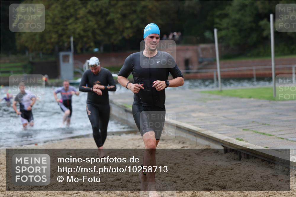 13.09.2026 - Stadtparktriathlon Mo-Foto http://msf.ph/oto/10258713 13.09.2026 11:54:13 Schwimmen 960, 961, 975, 1005, 1011, 1061 meine-sportfotos.de