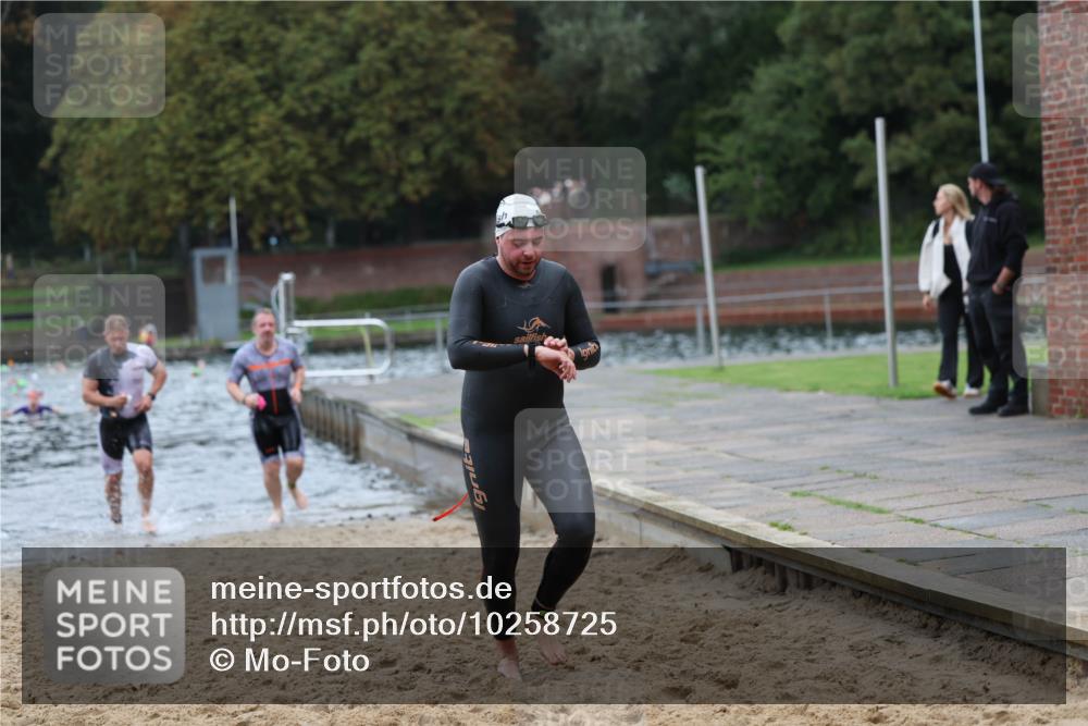 13.09.2026 - Stadtparktriathlon Mo-Foto http://msf.ph/oto/10258725 13.09.2026 11:54:15 Schwimmen 960, 975, 1005, 1011, 1061 meine-sportfotos.de