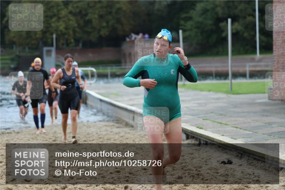13.09.2026 - Stadtparktriathlon Mo-Foto http://msf.ph/oto/10258726 13.09.2026 11:13:49 Schwimmen 728, 737, 740, 745, 748, 751, 767, 825, 828 meine-sportfotos.de
