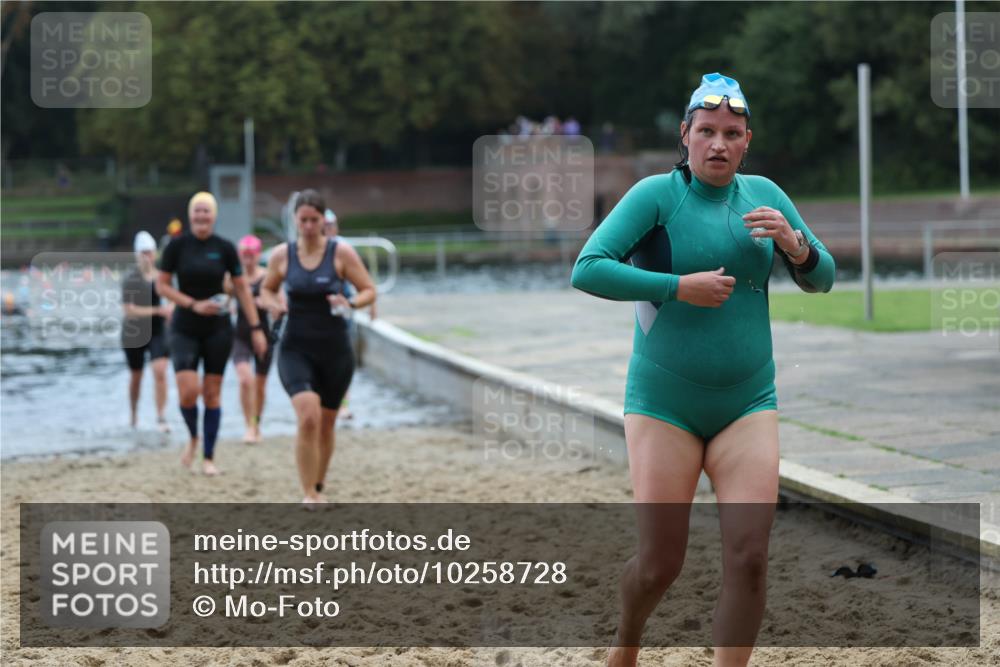 13.09.2026 - Stadtparktriathlon Mo-Foto http://msf.ph/oto/10258728 13.09.2026 11:13:49 Schwimmen 728, 737, 740, 745, 748, 751, 767, 825, 828 meine-sportfotos.de