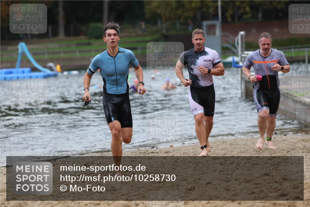 13.09.2026 - Stadtparktriathlon Mo-Foto http://msf.ph/oto/10258730 13.09.2026 11:54:17 Schwimmen 960, 975, 1005, 1011, 1061 meine-sportfotos.de