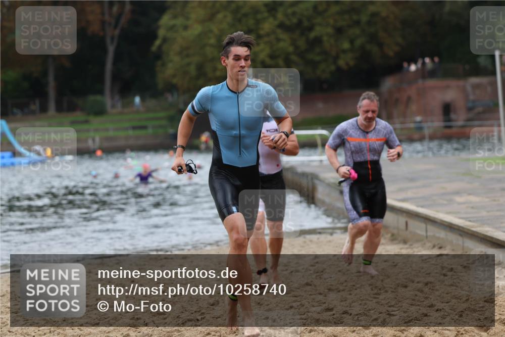 13.09.2026 - Stadtparktriathlon Mo-Foto http://msf.ph/oto/10258740 13.09.2026 11:54:18 Schwimmen 960, 975, 1005, 1011, 1061 meine-sportfotos.de