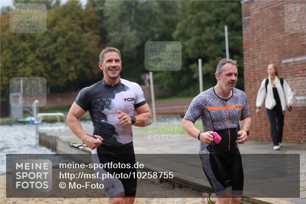 13.09.2026 - Stadtparktriathlon Mo-Foto http://msf.ph/oto/10258755 13.09.2026 11:54:21 Schwimmen 975, 1005, 1061 meine-sportfotos.de