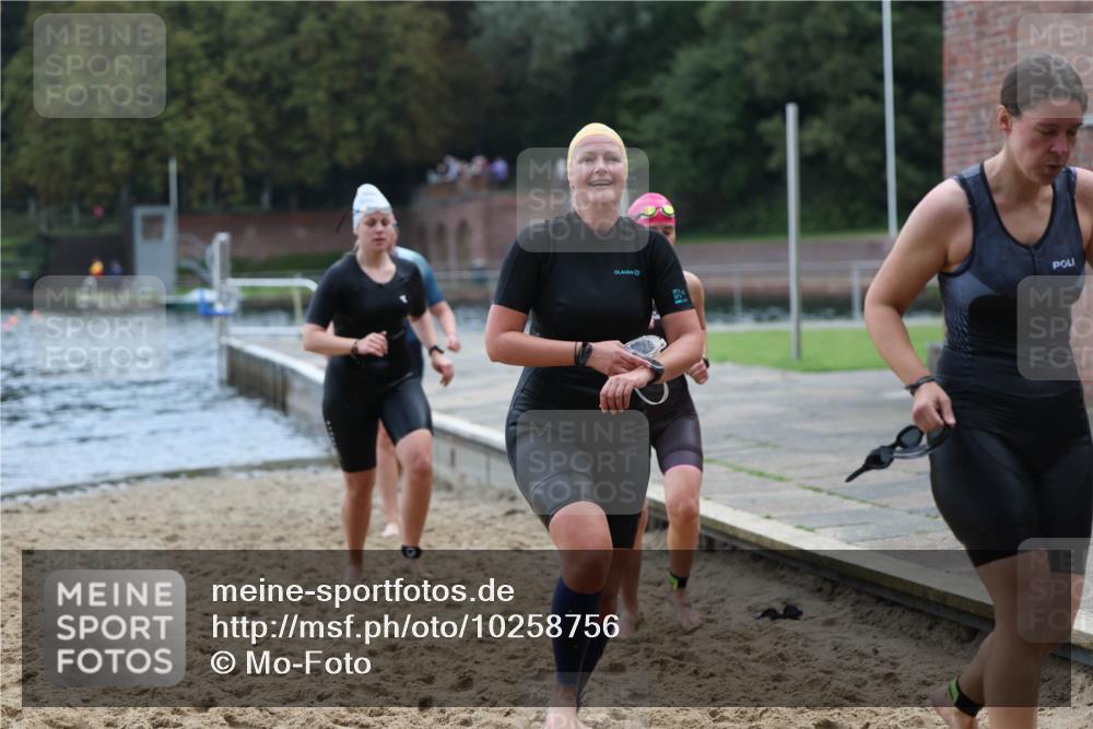 13.09.2026 - Stadtparktriathlon Mo-Foto http://msf.ph/oto/10258756 13.09.2026 11:13:53 Schwimmen 728, 745, 748, 751, 767, 828 meine-sportfotos.de