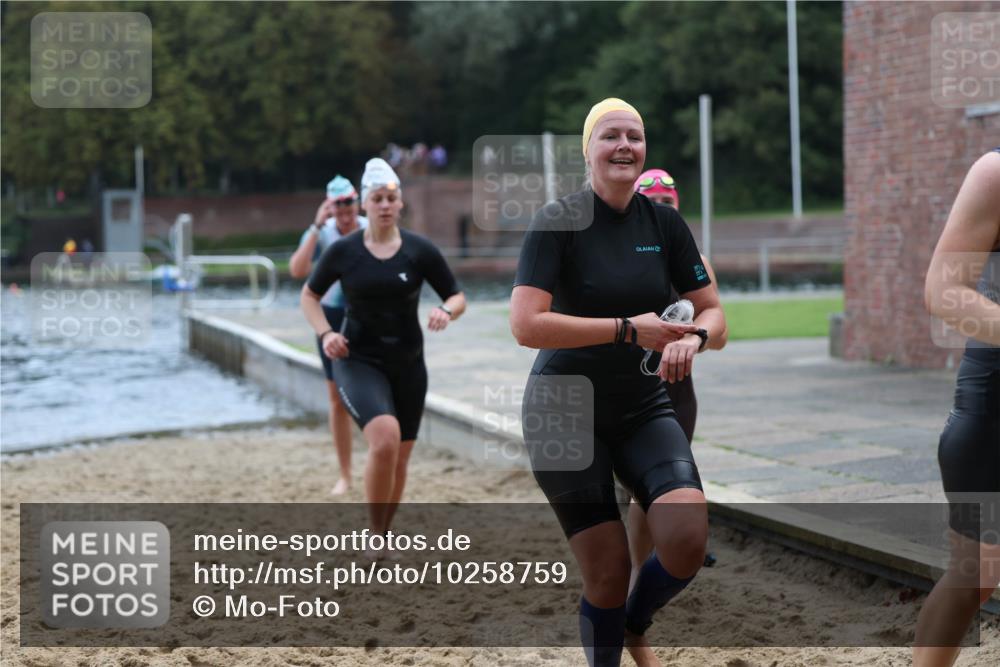 13.09.2026 - Stadtparktriathlon Mo-Foto http://msf.ph/oto/10258759 13.09.2026 11:13:54 Schwimmen 745, 748, 751, 767, 828 meine-sportfotos.de