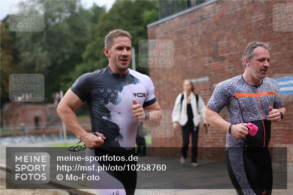 13.09.2026 - Stadtparktriathlon Mo-Foto http://msf.ph/oto/10258760 13.09.2026 11:54:21 Schwimmen 975, 1005, 1061 meine-sportfotos.de