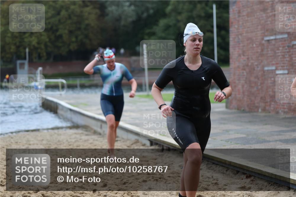 13.09.2026 - Stadtparktriathlon Mo-Foto http://msf.ph/oto/10258767 13.09.2026 11:13:55 Schwimmen 745, 748, 751, 767, 828 meine-sportfotos.de