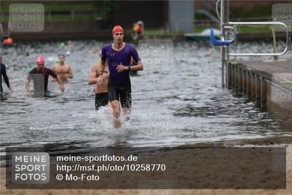 13.09.2026 - Stadtparktriathlon Mo-Foto http://msf.ph/oto/10258770 13.09.2026 11:54:33 Schwimmen 1000, 1006, 1021 meine-sportfotos.de